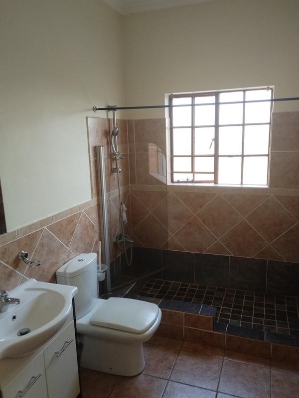 3 Bedroom Property for Sale in Kosmosdal Gauteng