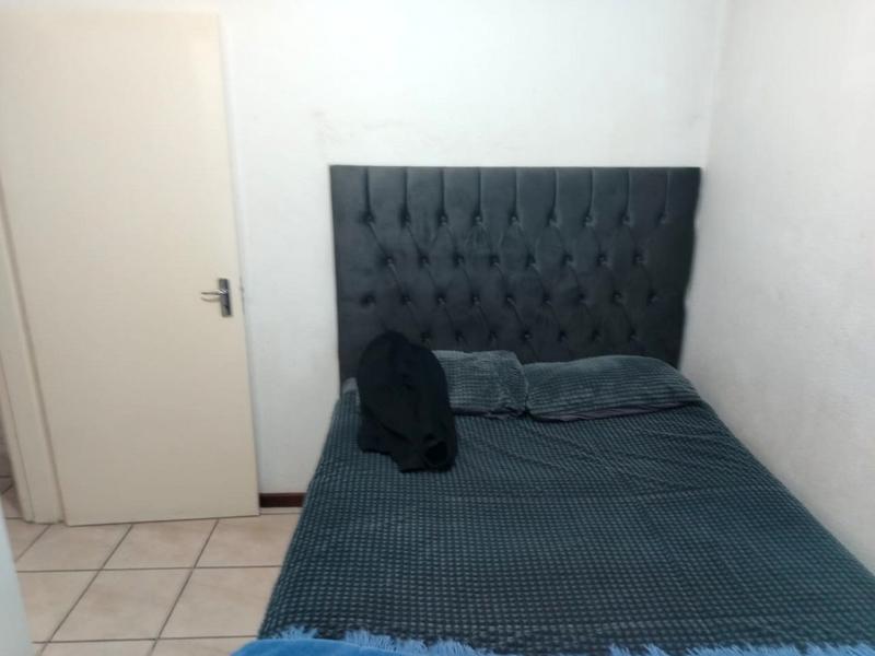 2 Bedroom Property for Sale in Lenasia South Gauteng