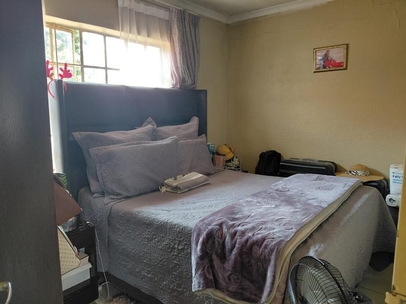 To Let 3 Bedroom Property for Rent in Clayville Gauteng