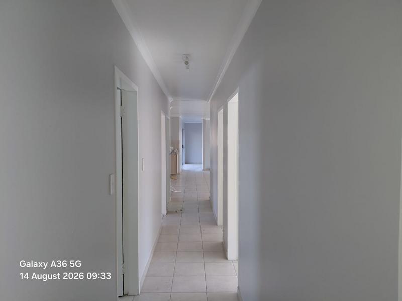 To Let 4 Bedroom Property for Rent in Sunward Park Gauteng