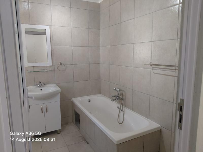 To Let 4 Bedroom Property for Rent in Sunward Park Gauteng