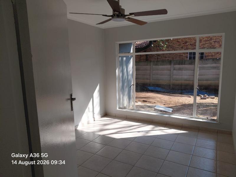To Let 4 Bedroom Property for Rent in Sunward Park Gauteng