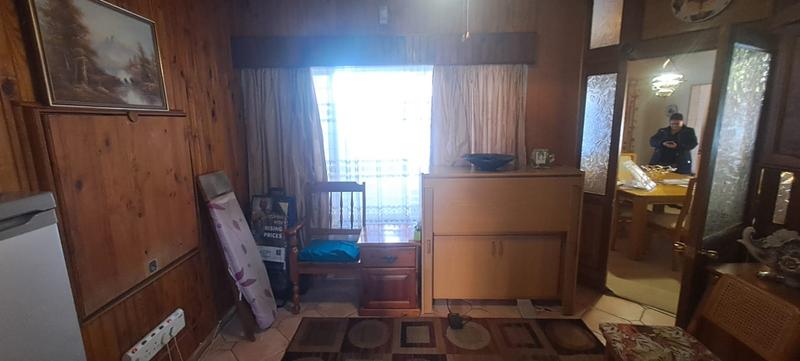 5 Bedroom Property for Sale in Farrar Park Gauteng