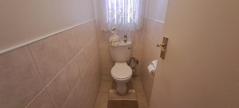 5 Bedroom Property for Sale in Farrar Park Gauteng