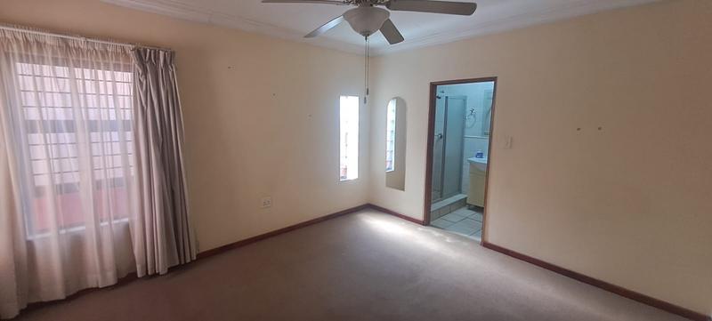 5 Bedroom Property for Sale in Farrar Park Gauteng
