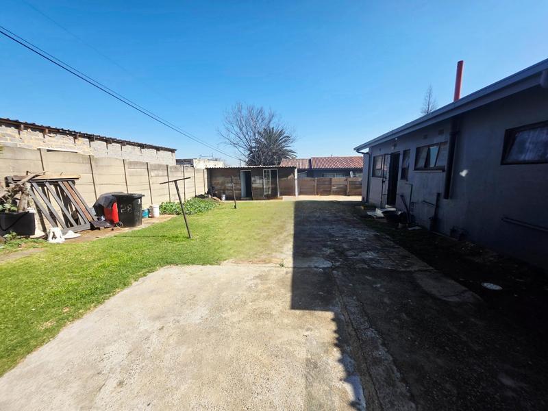5 Bedroom Property for Sale in Klopperpark Gauteng