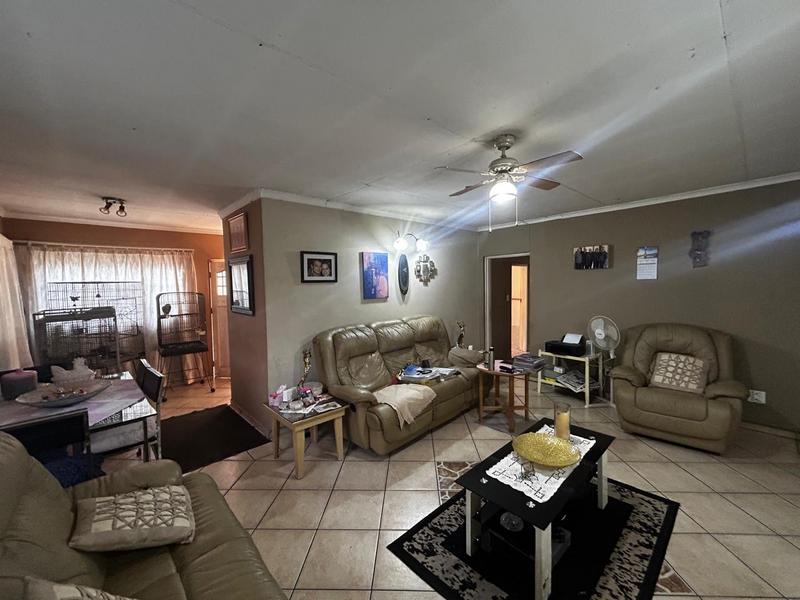 5 Bedroom Property for Sale in Primrose Gauteng