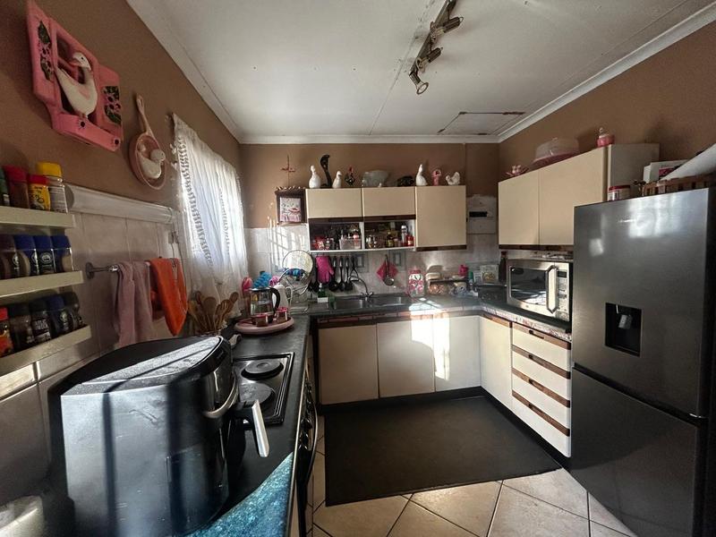 5 Bedroom Property for Sale in Primrose Gauteng