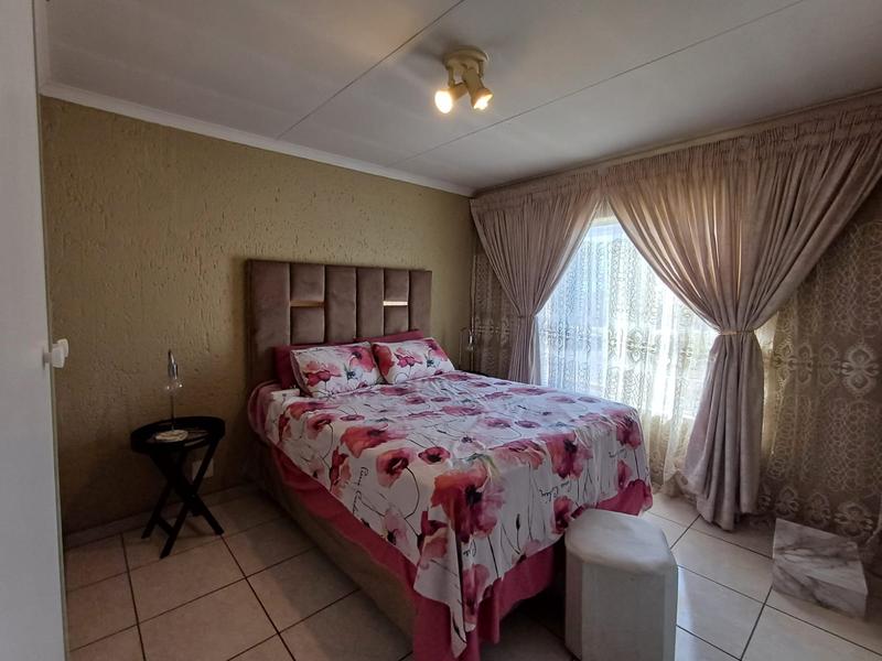 2 Bedroom Property for Sale in Winchester Hills Gauteng