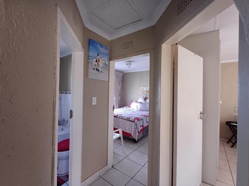 2 Bedroom Property for Sale in Winchester Hills Gauteng