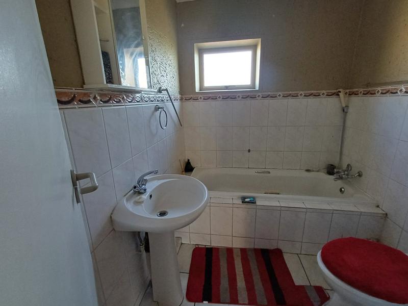 2 Bedroom Property for Sale in Winchester Hills Gauteng