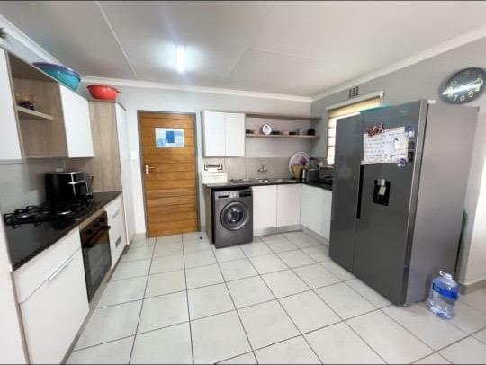 3 Bedroom Property for Sale in Sky City Gauteng