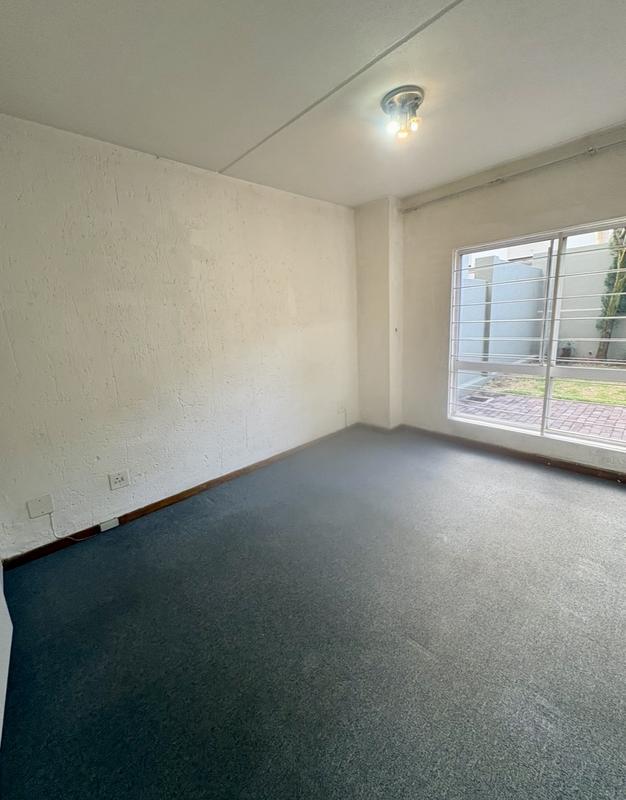 To Let 1 Bedroom Property for Rent in Glenhazel Gauteng
