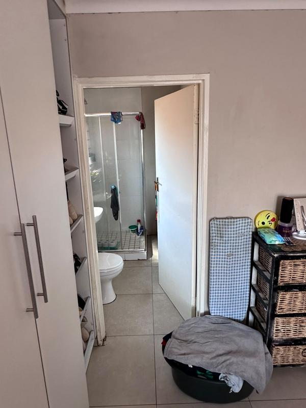 4 Bedroom Property for Sale in Klippoortjie Gauteng