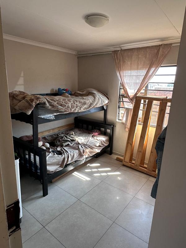 4 Bedroom Property for Sale in Klippoortjie Gauteng