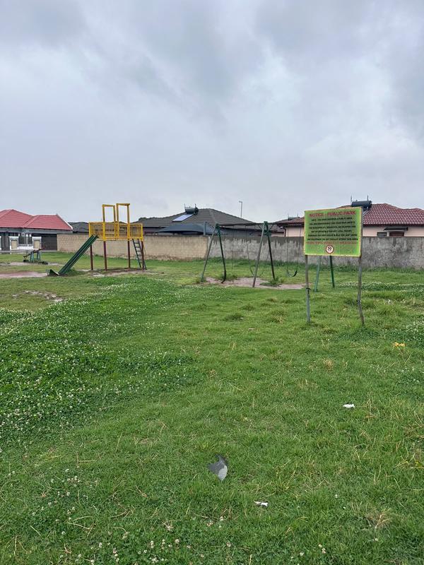 4 Bedroom Property for Sale in Klippoortjie Gauteng