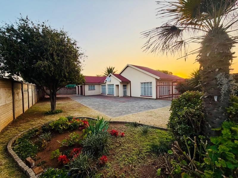 3 Bedroom Property for Sale in Flora Gardens Gauteng