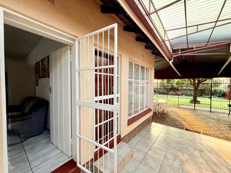 3 Bedroom Property for Sale in Flora Gardens Gauteng