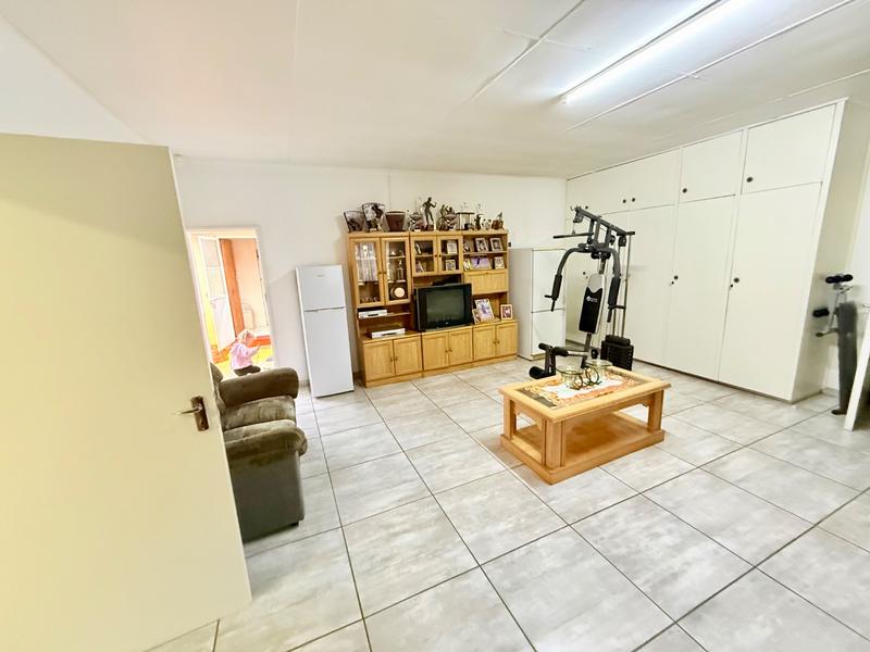 3 Bedroom Property for Sale in Flora Gardens Gauteng
