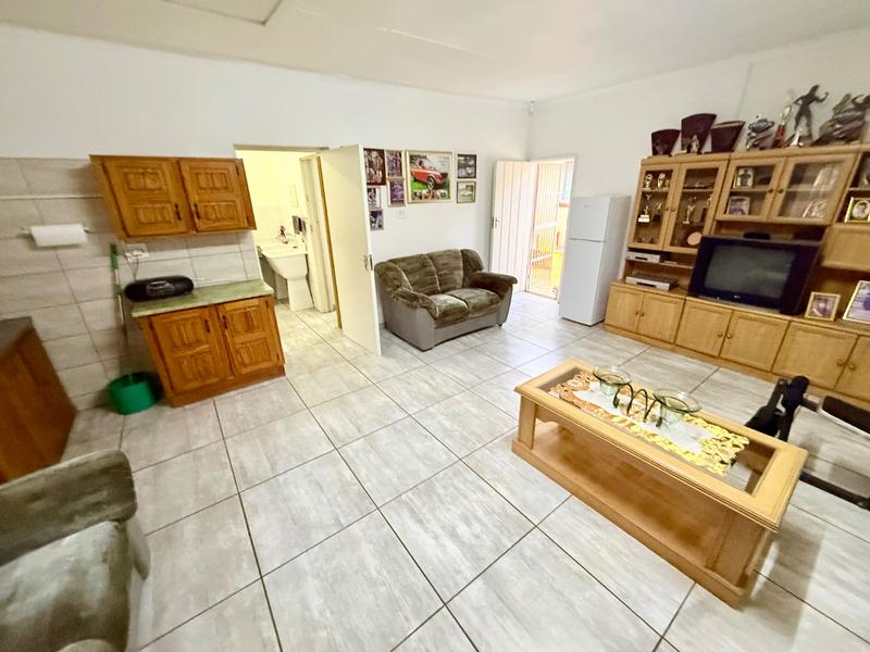 3 Bedroom Property for Sale in Flora Gardens Gauteng
