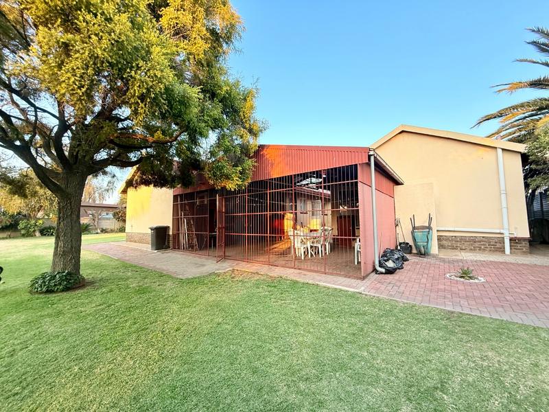 3 Bedroom Property for Sale in Flora Gardens Gauteng