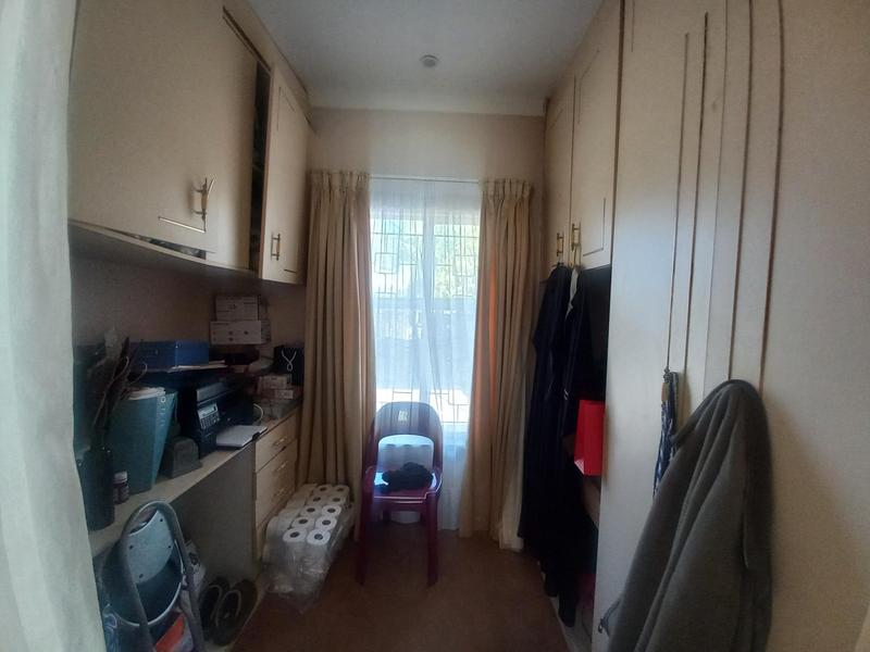 4 Bedroom Property for Sale in Laudium Gauteng