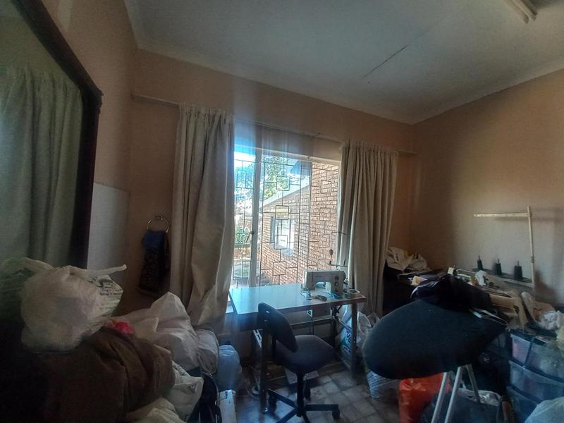 4 Bedroom Property for Sale in Laudium Gauteng