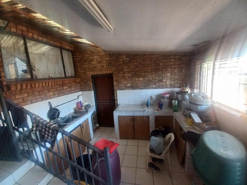 4 Bedroom Property for Sale in Laudium Gauteng