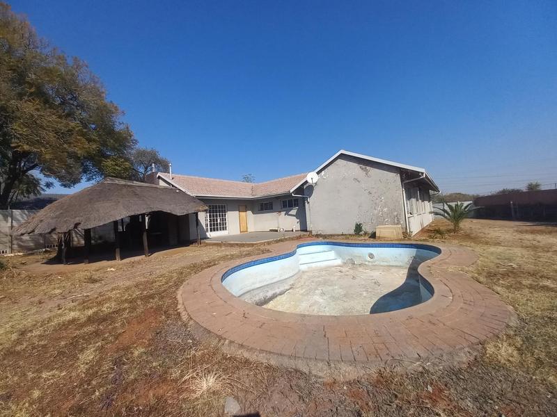 5 Bedroom Property for Sale in Lyttelton Manor Gauteng