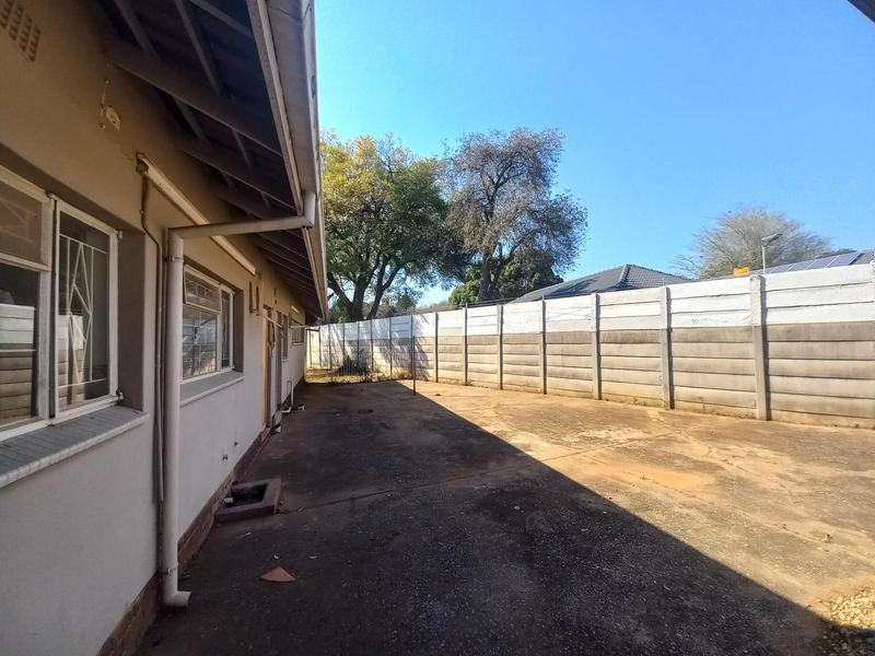 5 Bedroom Property for Sale in Lyttelton Manor Gauteng