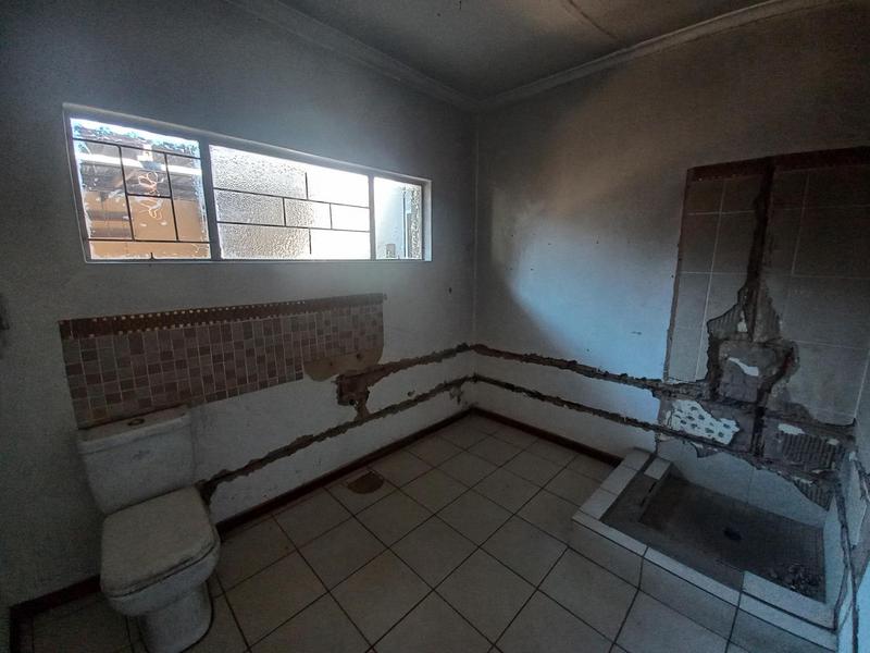 5 Bedroom Property for Sale in Lyttelton Manor Gauteng