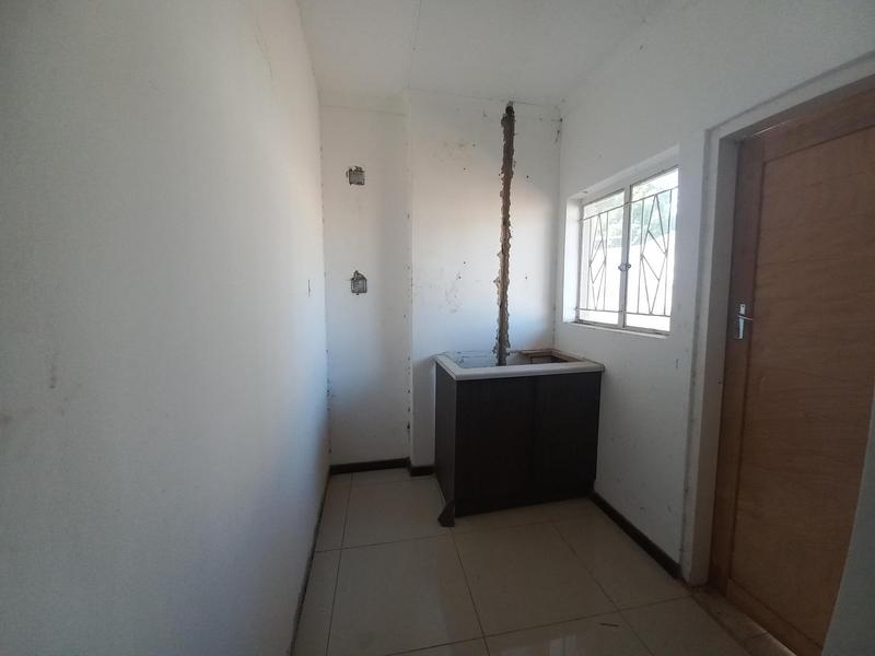 5 Bedroom Property for Sale in Lyttelton Manor Gauteng