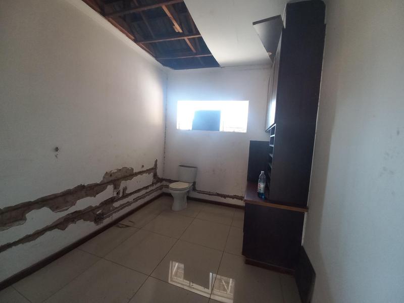 5 Bedroom Property for Sale in Lyttelton Manor Gauteng