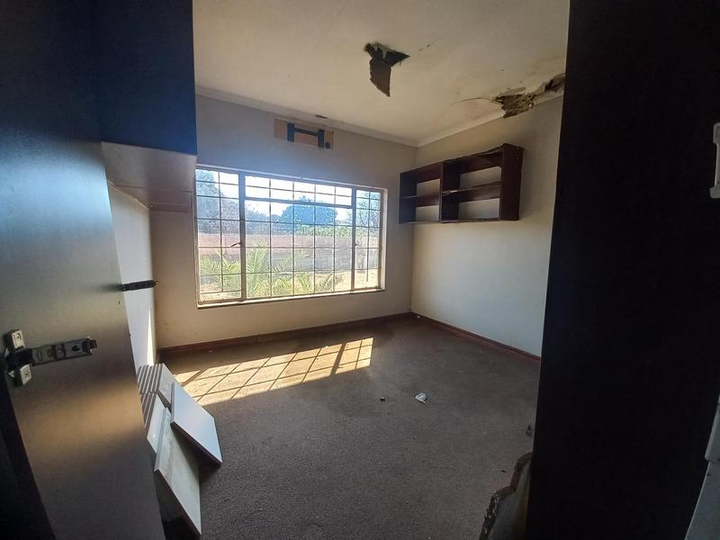 5 Bedroom Property for Sale in Lyttelton Manor Gauteng
