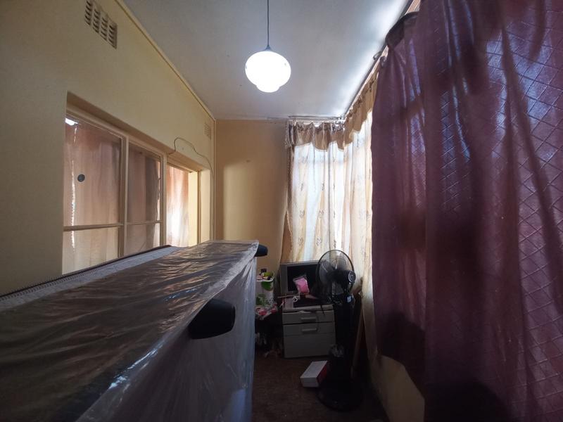 1 Bedroom Property for Sale in Pretoria West Gauteng