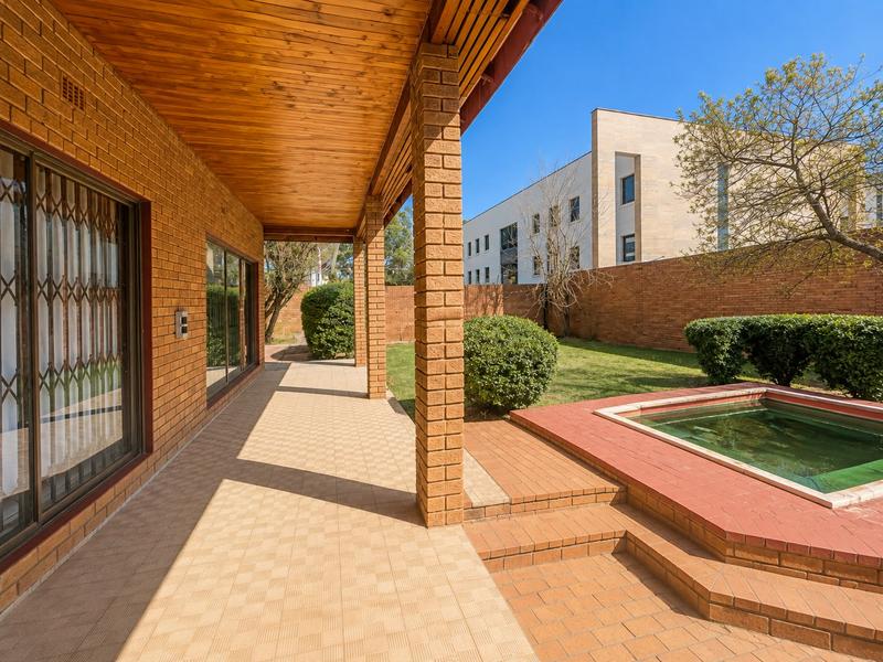 To Let 4 Bedroom Property for Rent in Brooklyn Gauteng