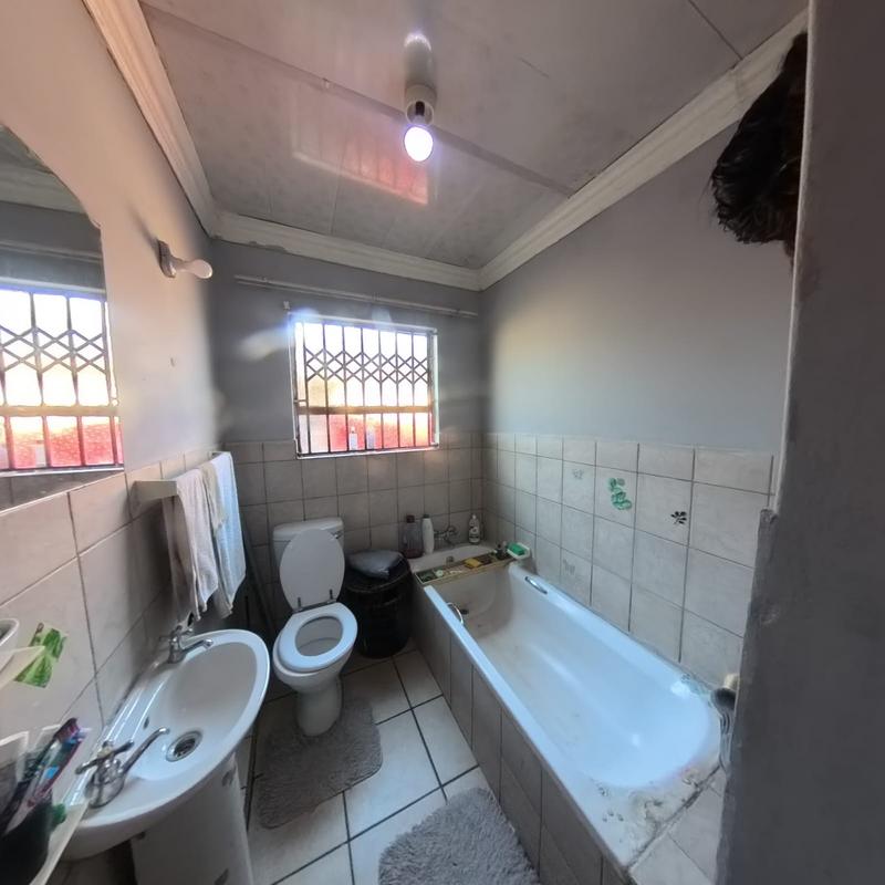 2 Bedroom Property for Sale in Karenpark Gauteng