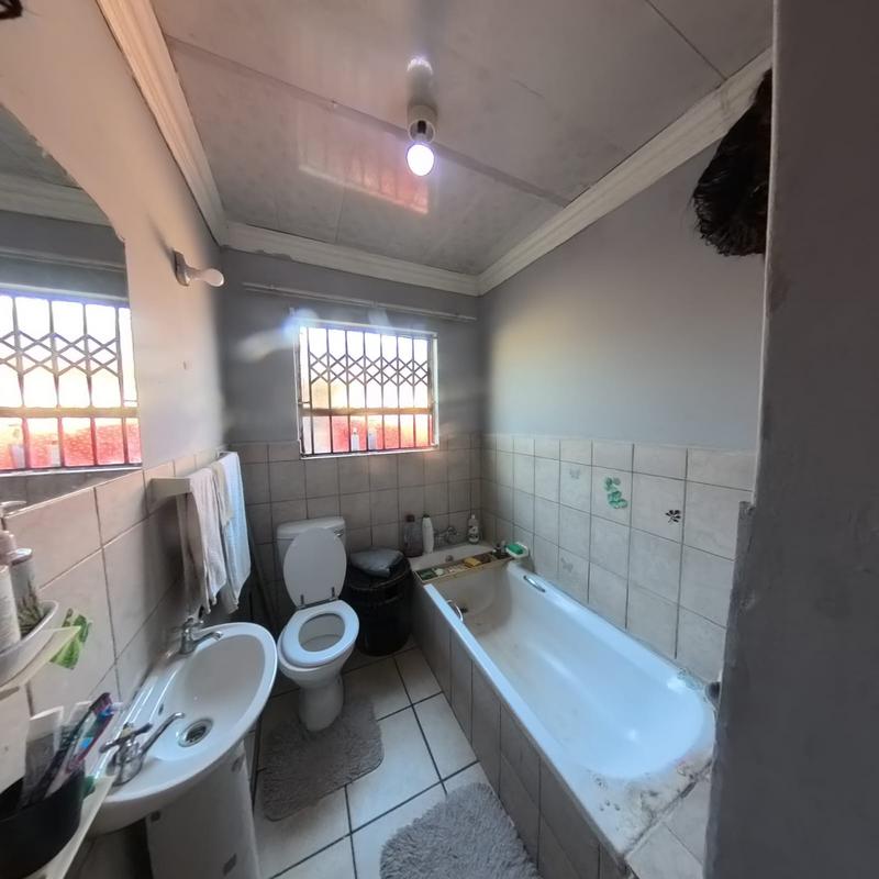 2 Bedroom Property for Sale in Karenpark Gauteng