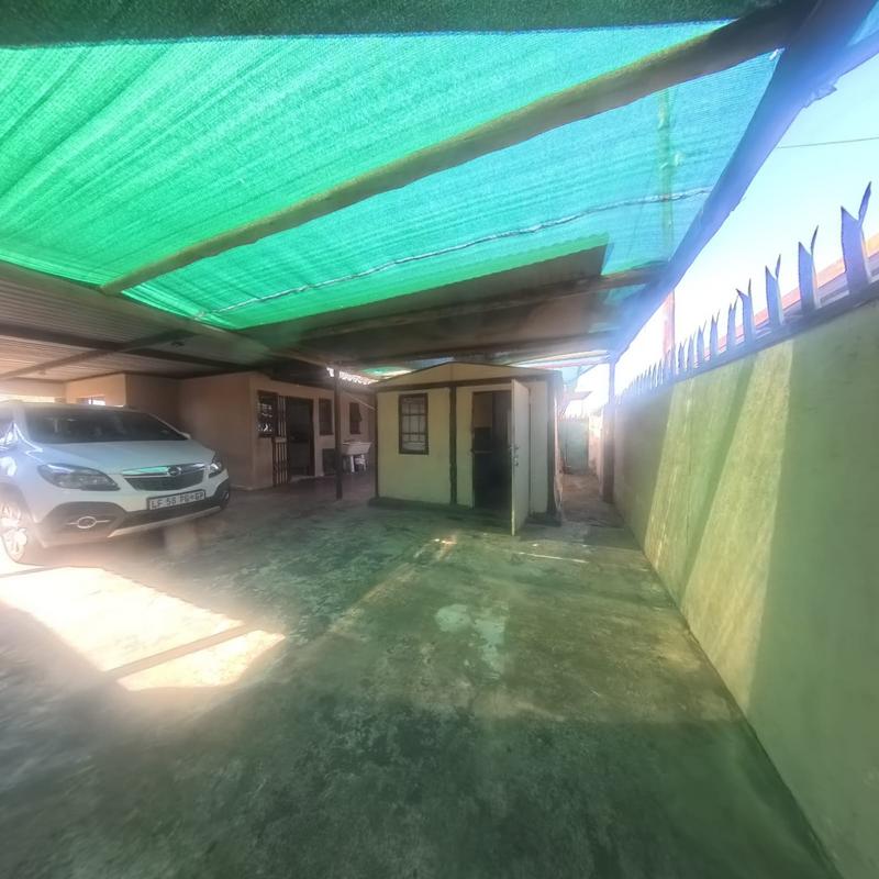 2 Bedroom Property for Sale in Karenpark Gauteng