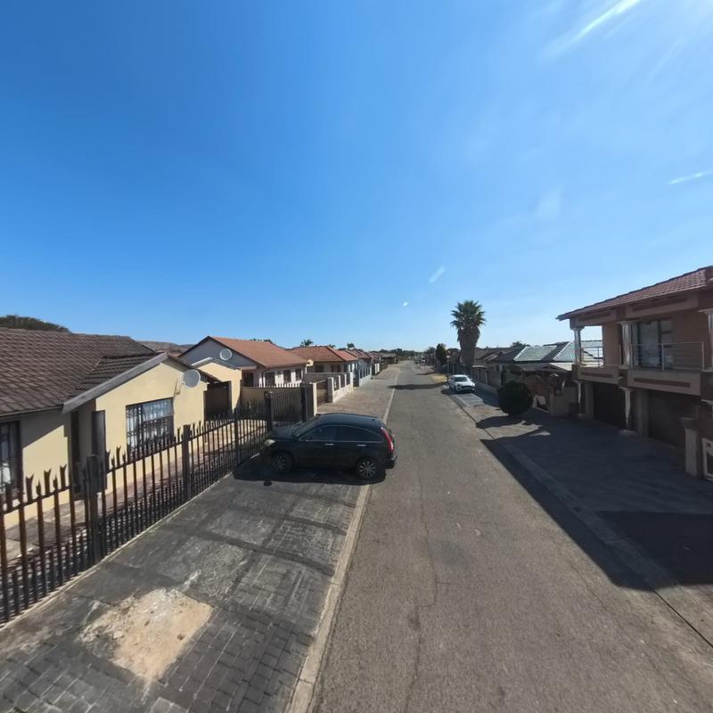 2 Bedroom Property for Sale in Karenpark Gauteng