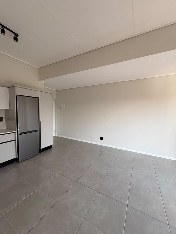 To Let 2 Bedroom Property for Rent in Waterfall Gauteng