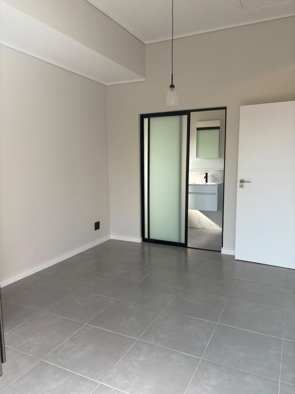 To Let 2 Bedroom Property for Rent in Waterfall Gauteng