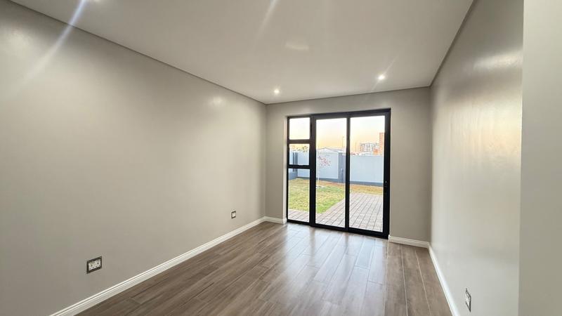 4 Bedroom Property for Sale in Fountainbrook Estate Gauteng
