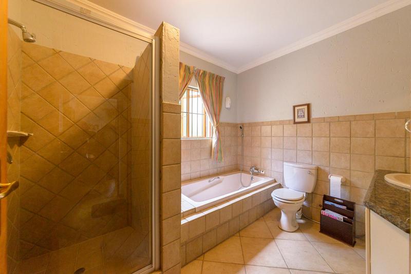 4 Bedroom Property for Sale in Faerie Glen Gauteng