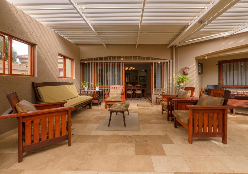 4 Bedroom Property for Sale in Faerie Glen Gauteng