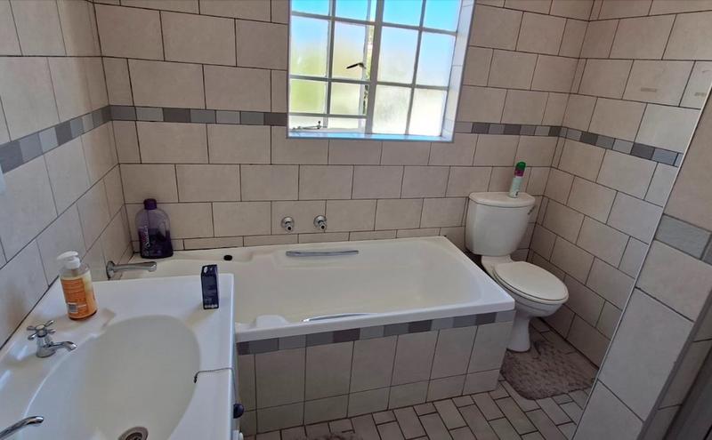 2 Bedroom Property for Sale in Roodepoort Gauteng