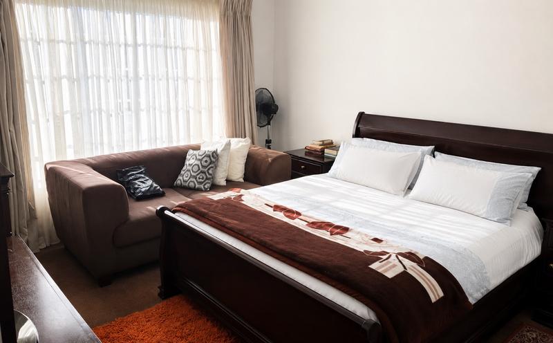 2 Bedroom Property for Sale in Roodepoort Gauteng
