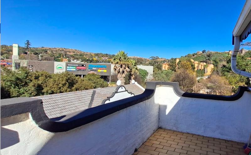 2 Bedroom Property for Sale in Roodepoort Gauteng