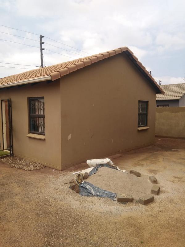 3 Bedroom Property for Sale in Protea Glen Gauteng