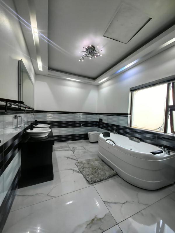 4 Bedroom Property for Sale in Bryanston Gauteng
